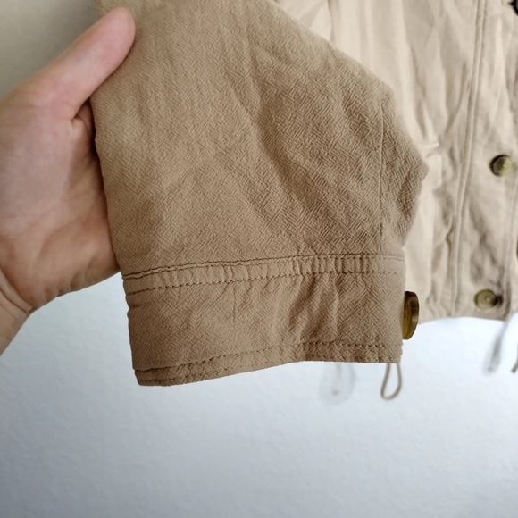 American Eagle Spec Button Down Drawstring Shaket Sz M - Picture 5 of 9